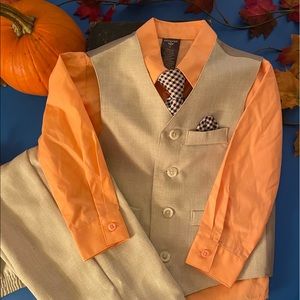 Dockers 4 piece toddler vest set  size 4t